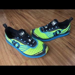 Pearl iZumi EMotion running shoes sneakers